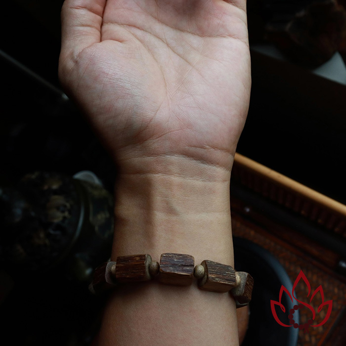 Vòng Trầm Hương Trúc Thô | 12 Ly | Trầm Kiến Tự Nhiên